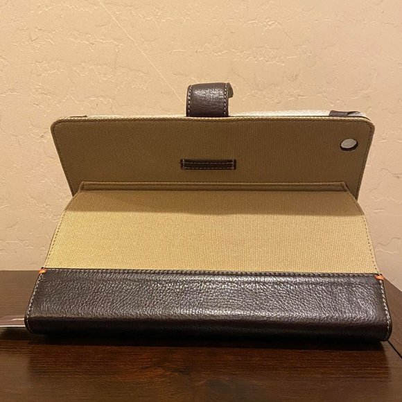 Tommy Bahama Rugged & Vintage iPad 1 2 3 Case - Picture 7 of 8